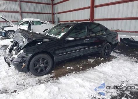 2003 Mercedes-Benz C 320 Sport from USA, damaged, VIN WDBRF84J63F432406